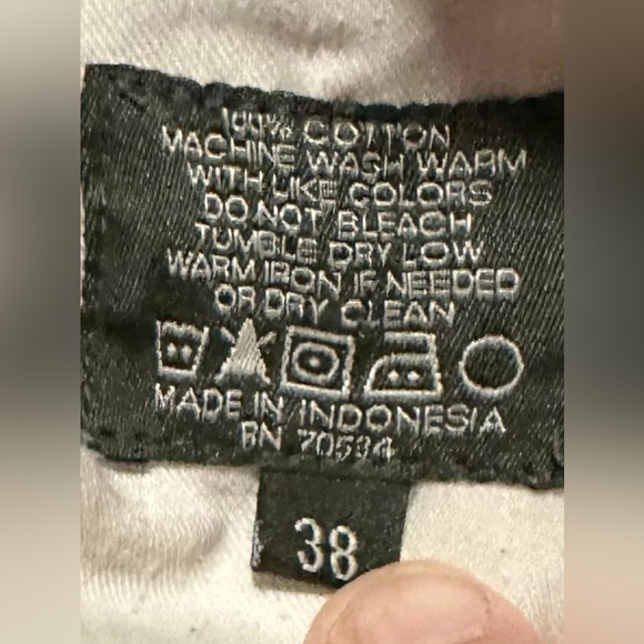 ORVIS Men's Size 38x30 Pleated Tan Pants 100% Cotton EUC - Picture 6 of 7